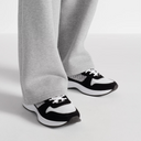 B25 Runner Sneaker