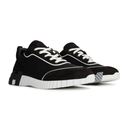 Bouncing Sneaker