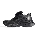 Runner Sneaker – Black