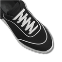 Bouncing Sneaker