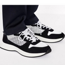 B25 Runner Sneaker